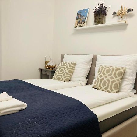 BalatonföldvárZawia Apartmanアパートメント エクステリア 写真
