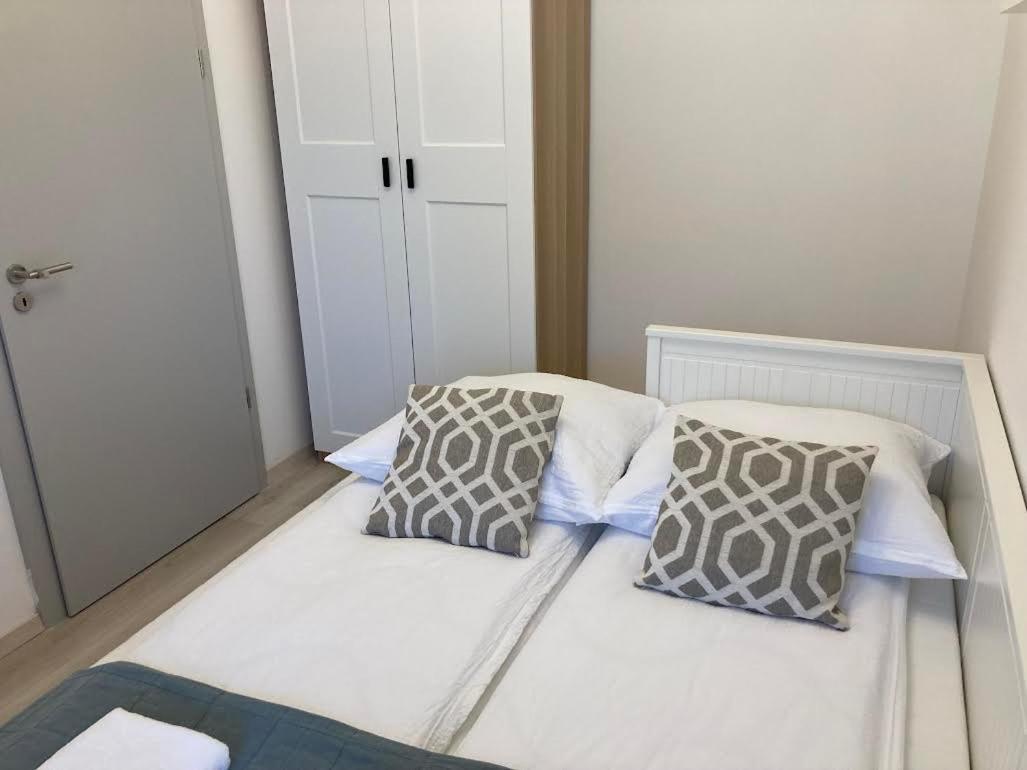 BalatonföldvárZawia Apartmanアパートメント エクステリア 写真