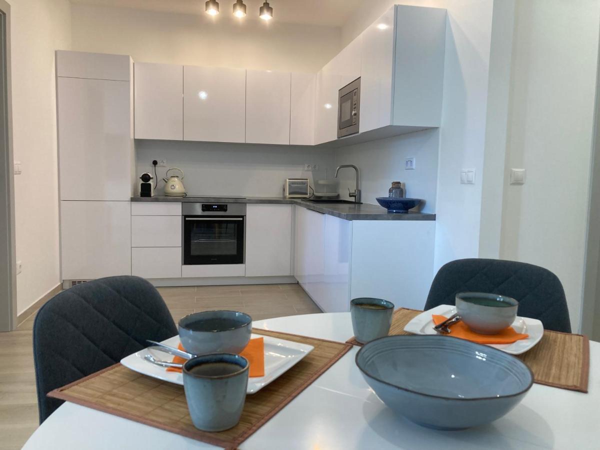 BalatonföldvárZawia Apartmanアパートメント エクステリア 写真