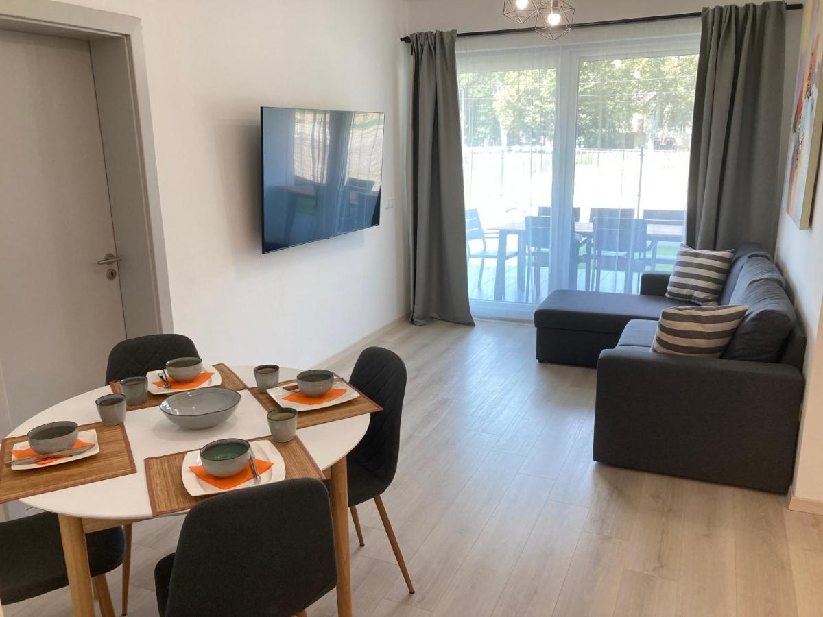 BalatonföldvárZawia Apartmanアパートメント エクステリア 写真