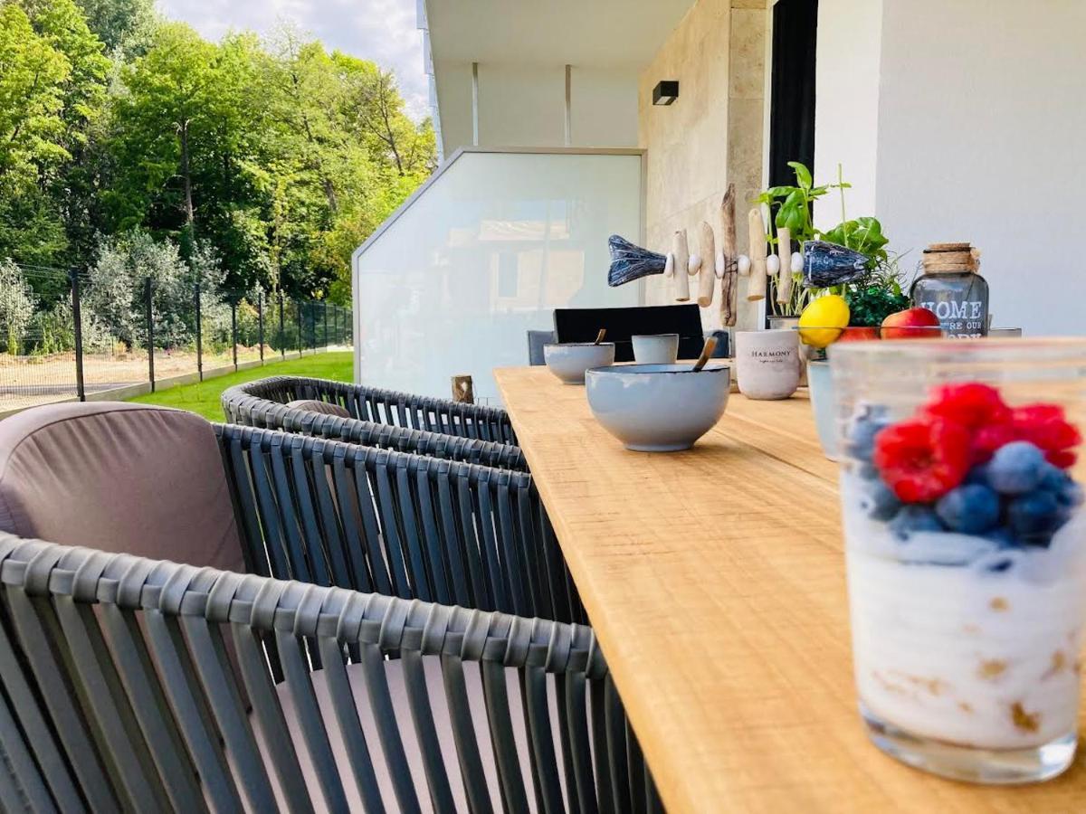 BalatonföldvárZawia Apartmanアパートメント エクステリア 写真