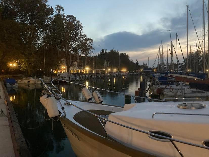 BalatonföldvárZawia Apartmanアパートメント エクステリア 写真