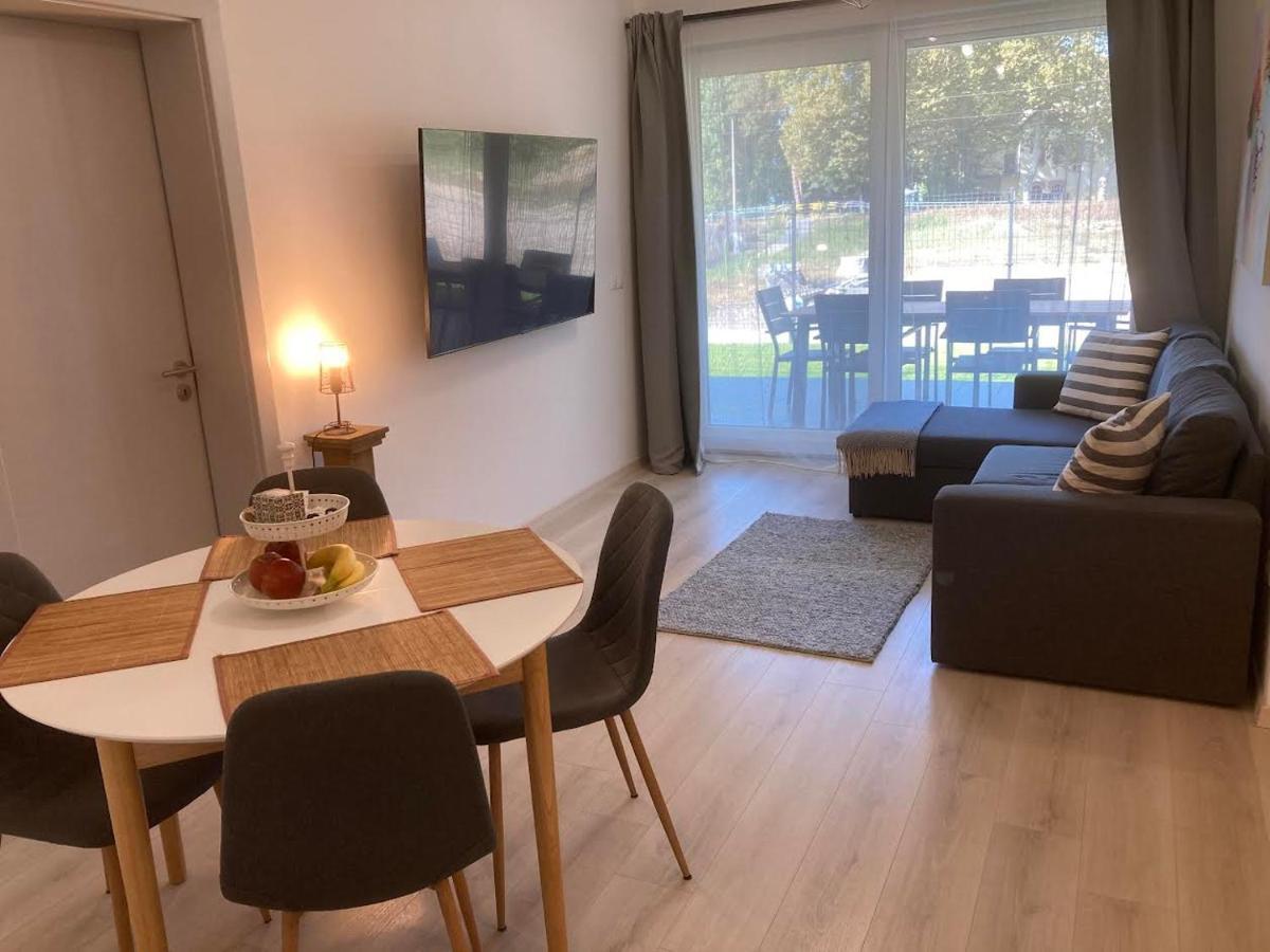 BalatonföldvárZawia Apartmanアパートメント エクステリア 写真